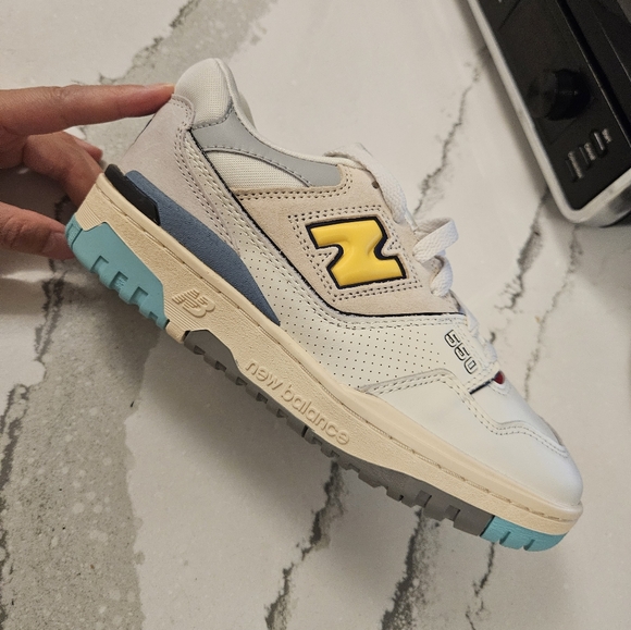New Balance 550 brand new w7 - Picture 2 of 3